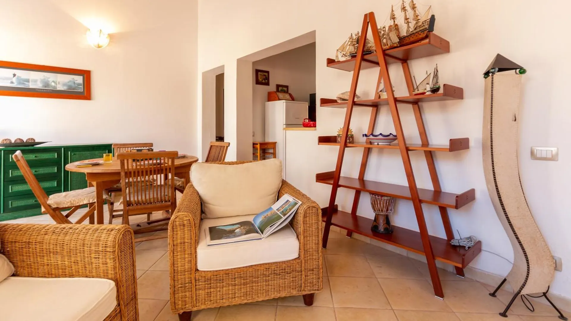 Sardinianworld-S'Imbucada Home Putzu Idu Nyaraló