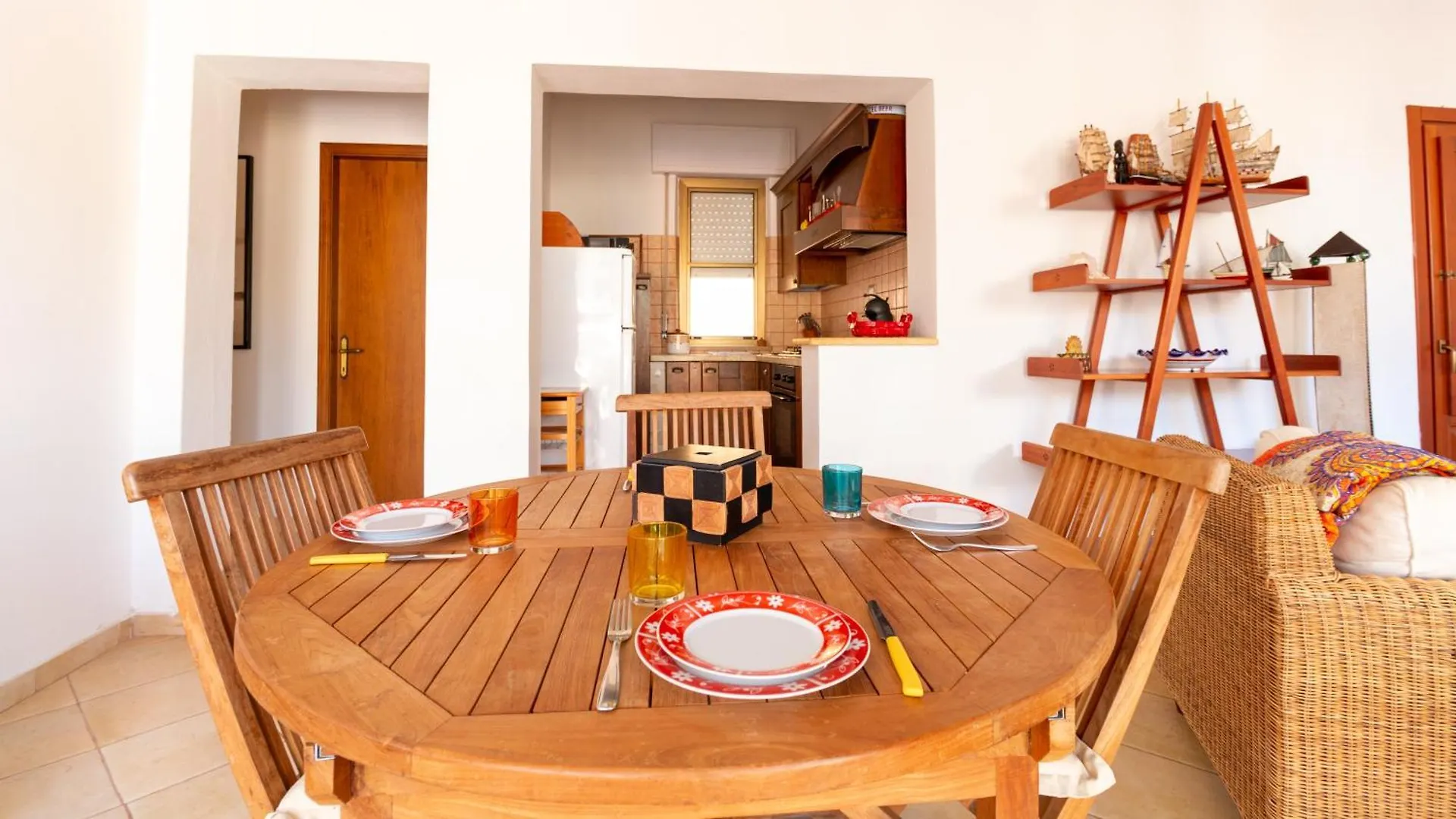Sardinianworld-S'Imbucada Home Putzu Idu Nyaraló